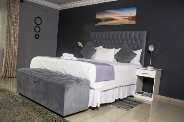 Executive Room - Image 14