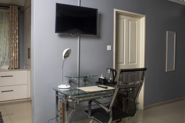 Executive Room - Image 17