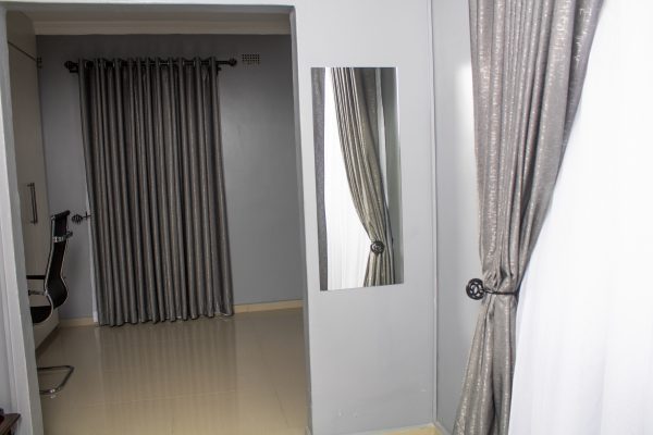Standard Room - Image 13